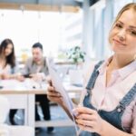 Чому українцям складно отримати престижну роботу в Польщі – пояснення…