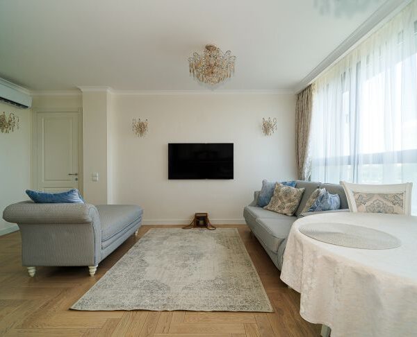 Чому у вітальні має бути «акцент п'ятірки»: правило, що створює ідеальну композицію