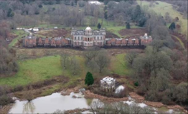 Власник занедбаного палацу на £41 млн розкрив причину багаторічного простою Фото: dailymail