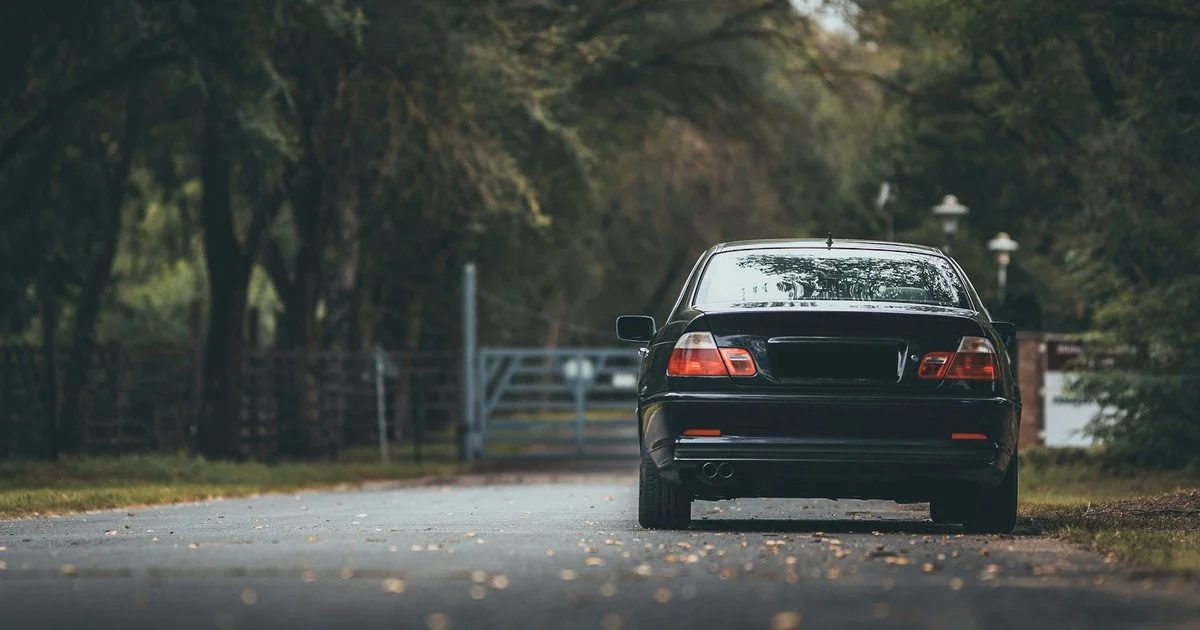 Автомобіль