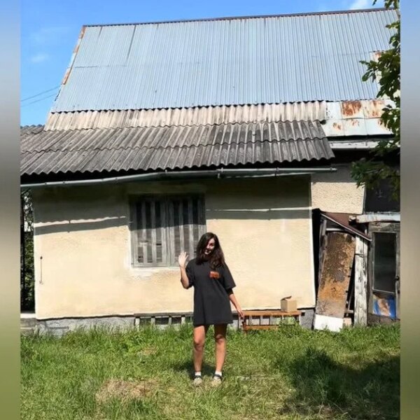 Залишили місто й ризикнули: пара купила старий будинок за $15 тисяч і почала нове життя