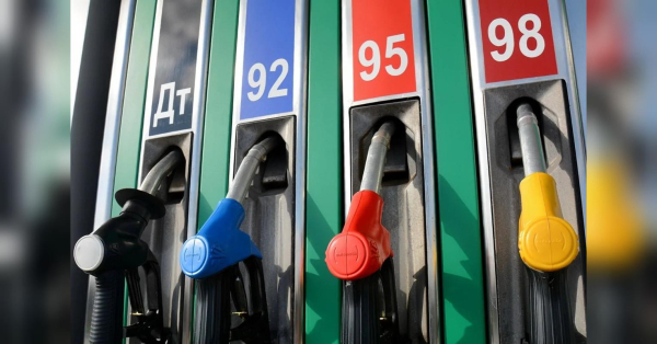 Наживаються на українцях і зароблять мільйони: АЗС продають бензин по завищених цінах