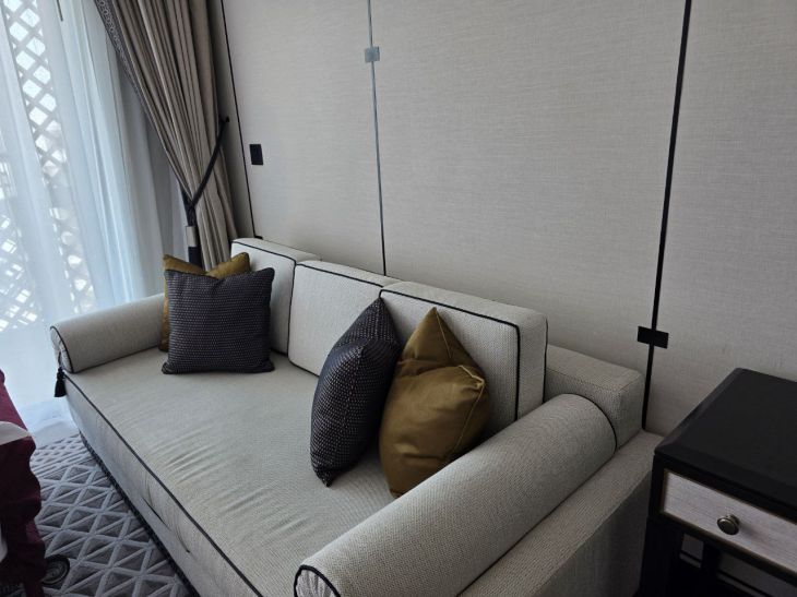 Як вибрати диван, який не розчарує: головний параметр – не колір, а…