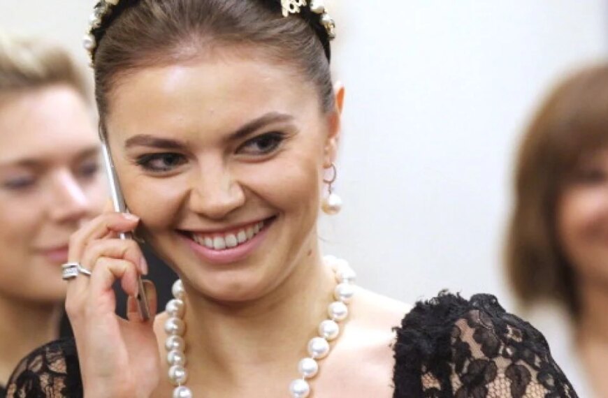 Коханка Путіна “освоїла” мільярди на будівництві палацу Путіна: на що тринькає гроші