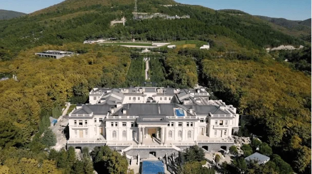 Резиденція Володимира Путіна в Геленджику / © Youtube/AP