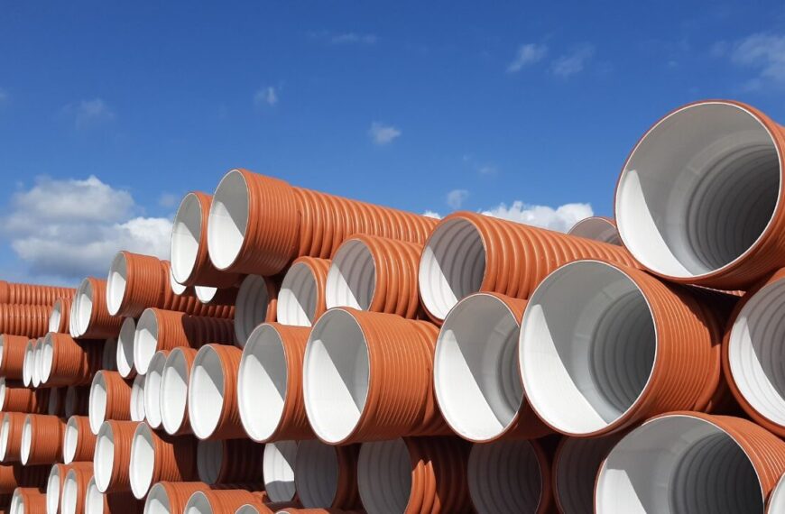 Каналізаційні труби: різновиди, їхні плюси та мінуси
