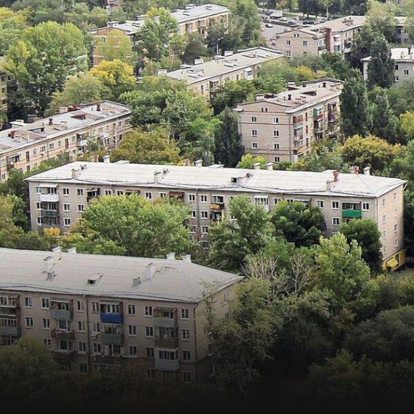 Українців можуть переселити зі старих будинків: у владі пояснили, що буде з хрущовками