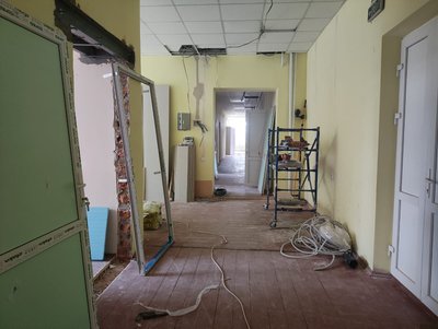 На Тернопільщині перебудовують школу на житло для ВПО