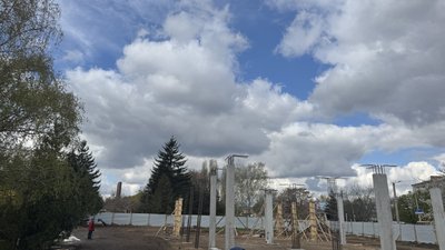 сквер слави