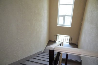 Понад два роки відновлення: у Запоріжжі на Незалежної України, 67 відбудували п'ятиповерхівку після обстрілу РФ