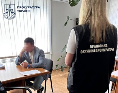 “Виглядає щонайменше абсурдно”: мер Бучі про вручення підозри своєму заступнику. Що каже&hellip;