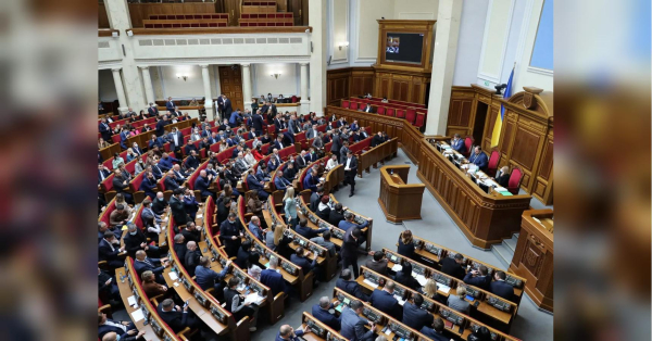 Рада значно підвищила зарплати поліцейських та рятувальників
