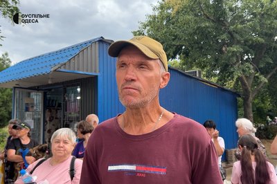 "У місті немає парків": жителі Теплодара протестують проти вирубки дерев у центральному сквері