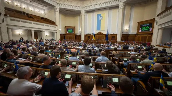 Петро Порошенко отримав удвічі більший дохід, ніж усі інші народні депутати сукупно: хто ще в лідерах
