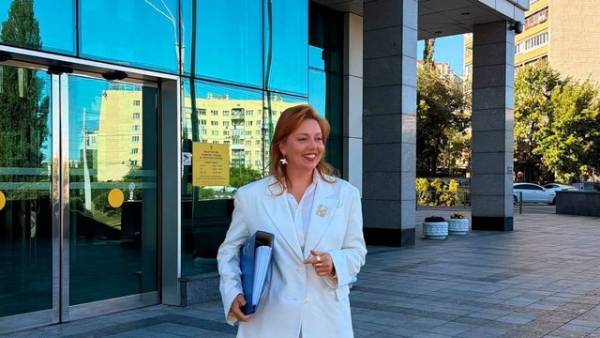 Перша заступниця глави Міністерства розвитку громад та територій Альона Шкрум написала заяву про відставку з власної ініціативи.