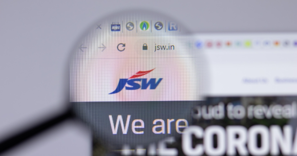 На італійському заводі JSW у Пйомбіно припинив роботу рейковий стан.