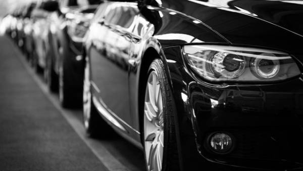В Німеччині кількість автомобілів на тисячу мешканців становить 593 одиниці.