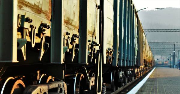 Залізничні перевезення вантажів у першому півріччі зменшились на 6,2% рік до року