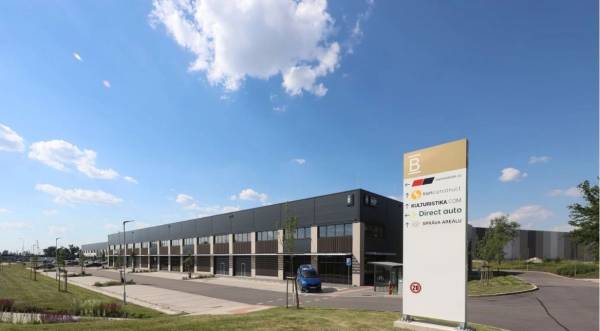 Direct auto орендувало 4200 квадратних метрів у логістичному парку VGP в Чехії.