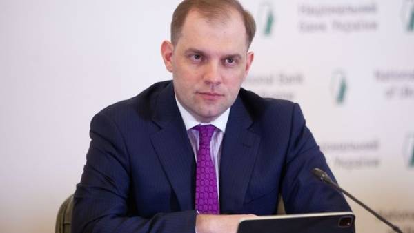 Національний банк України відзначає спад інтересу до іноземної валюти в липні та стабільність ситуації на ринку.