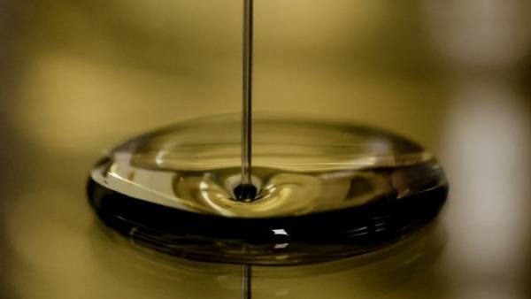 Антимонопольний комітет України радить Кабінету Міністрів України переглянути податкове навантаження на ринку нафтопродуктів в умовах кризи.
