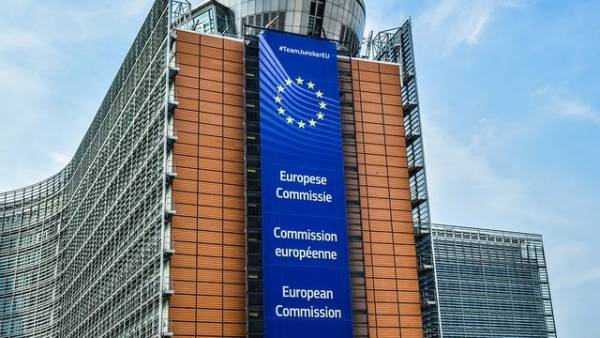 Україна звернулася до Європейської комісії з проханням надати 220 мільйонів євро для допомоги аграрному сектору у зв’язку із блокуванням портів.