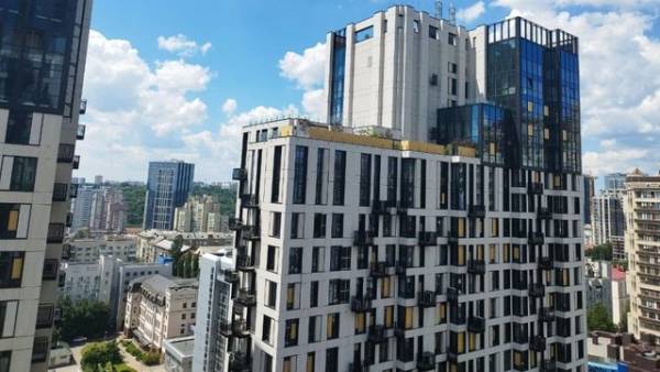 Кількість нових житлових комплексів, які розпочали продажі у Києві 2026 року, скоротилася на 40% – “ЛУН”