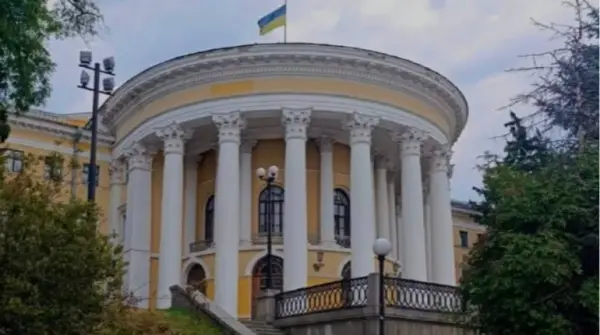Судова інстанція повернула у державну власність Жовтневий палац, оцінений приблизно в мільярд.