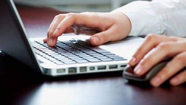 Дослідження: Кількість молодих чоловіків, які шукають роботу на Work.ua, зменшилася на 19% за рік після зміни правил виїзду.