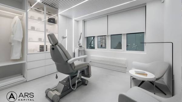 ARS Capital Максима Кріппи, підприємця, придбала 100% компанії Age Management System.