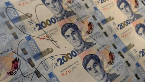 Нацбанк пропонує змінити банківські касові нормативи перед введенням купюри 2000 гривень