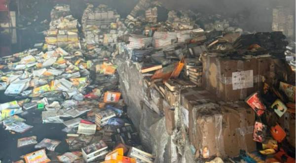 Протягом вихідних російські війська завдали ударів по книжкових, ігрових складах та магазинах ROZETKA.