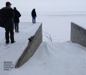 Держекоінспекція зупинила незаконне будівництво на березі Київського водосховища